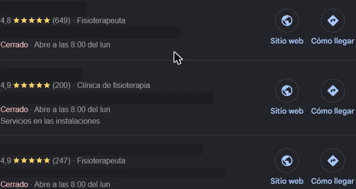 Resultados de búsqueda local en Google mostrando tres negocios de fisioterapia en Bilbao, con valoración, número de reseñas, categoría y horario